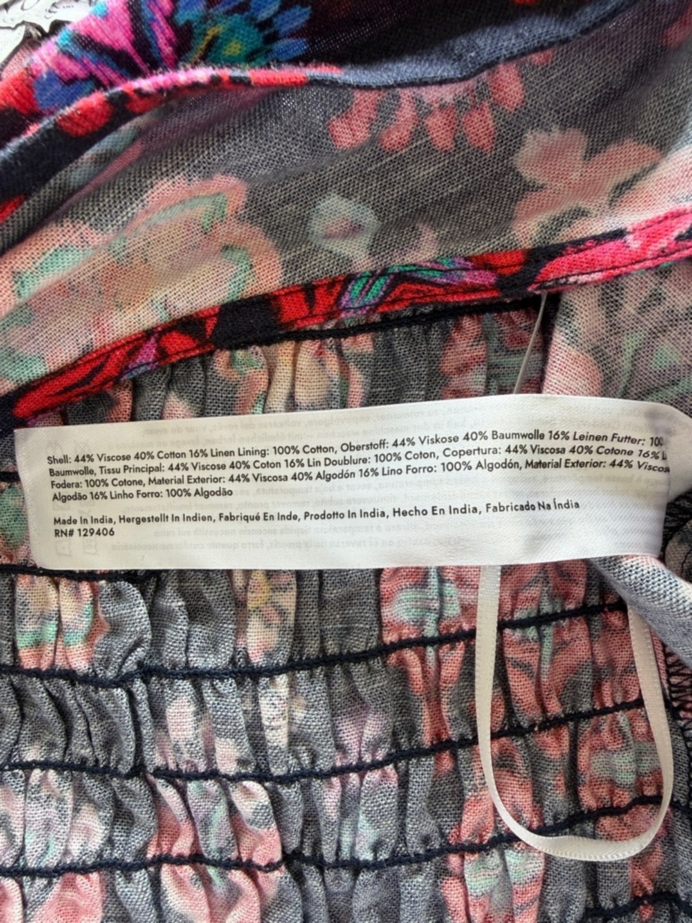 VENUS Floral Wrap Front Blouse, Crop, sz M, 17” PTP, 14” L, Linen blend - Picture 6 of 6